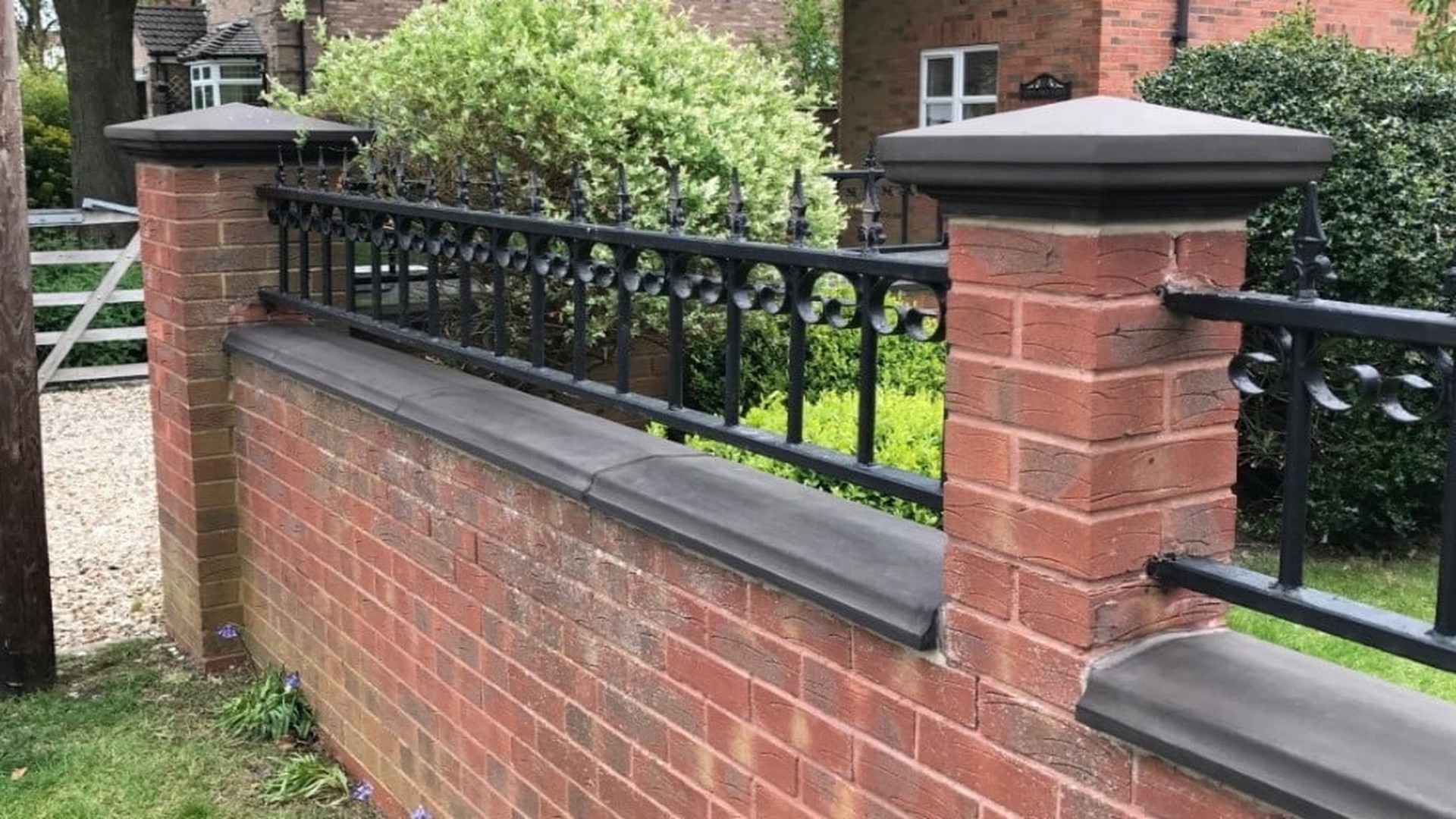 New garden boundary wall